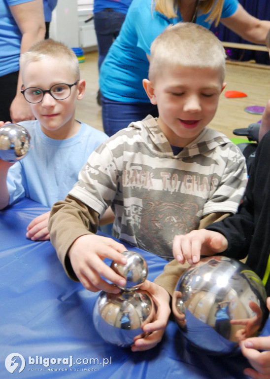 Biłgoraj w kolorze niebieskim. Kosmiczna podróż ku zrozumieniu autyzmu