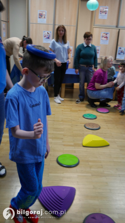 Biłgoraj w kolorze niebieskim. Kosmiczna podróż ku zrozumieniu autyzmu