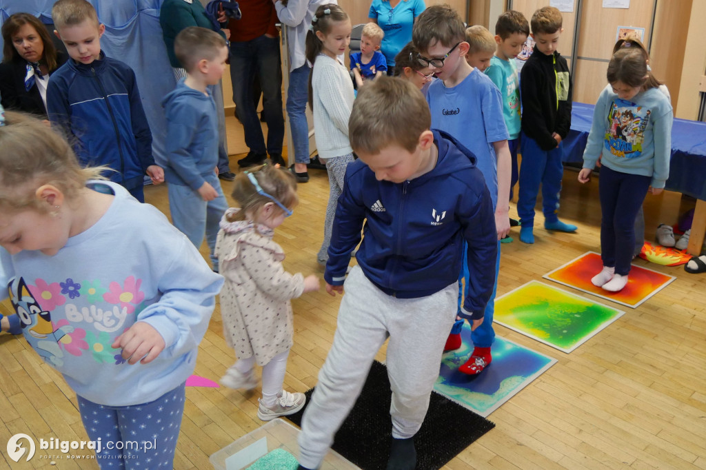 Biłgoraj w kolorze niebieskim. Kosmiczna podróż ku zrozumieniu autyzmu