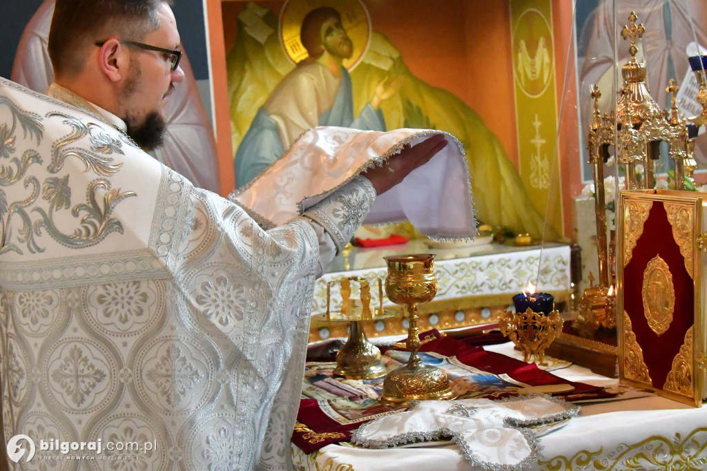 Wielka Sobota w biłgorajskiej cerkwi. Czas ciszy, nadziei i białych szat