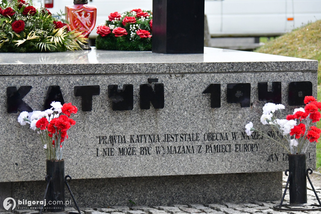 „Pamięć to nasz obowiązek”. Powiatowe obchody Dnia Pamięci Ofiar Zbrodni Katyńskiej