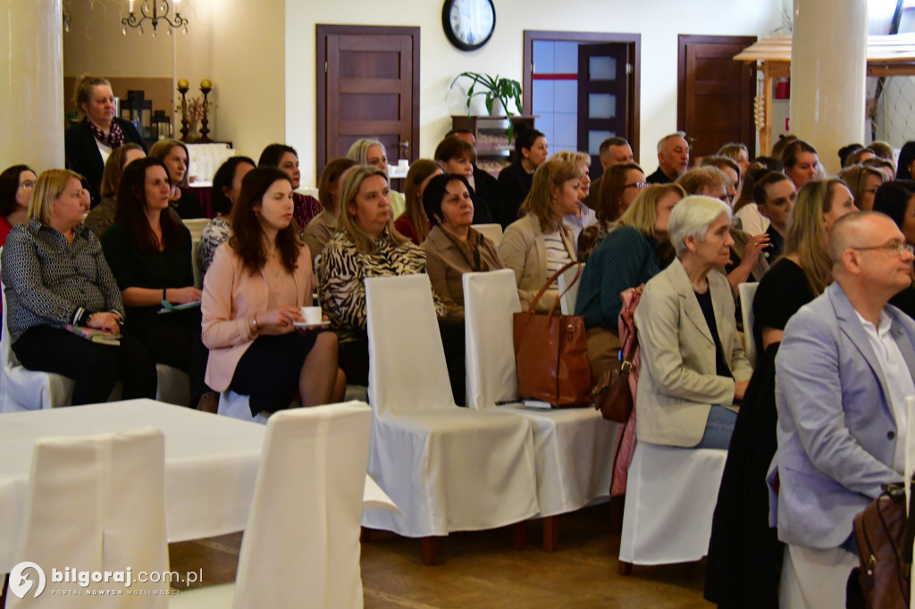 Wiedza, która chroni najmłodszych. Ważna konferencja w Józefowie o przeciwdziałaniu przemocy seksualnej