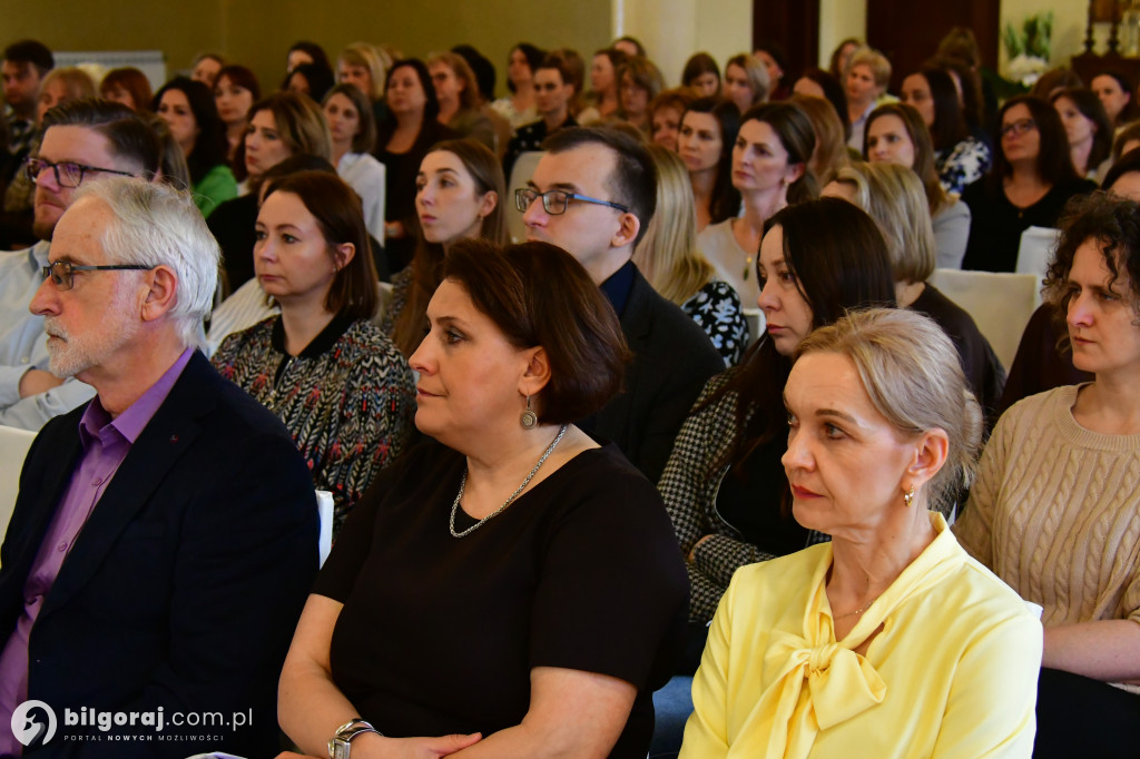 Wiedza, która chroni najmłodszych. Ważna konferencja w Józefowie o przeciwdziałaniu przemocy seksualnej