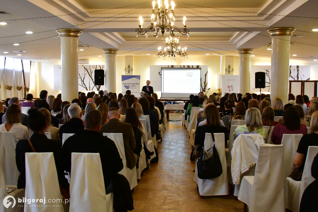 Wiedza, która chroni najmłodszych. Ważna konferencja w Józefowie o przeciwdziałaniu przemocy seksualnej