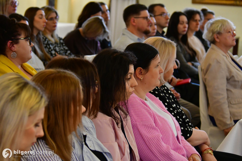 Wiedza, która chroni najmłodszych. Ważna konferencja w Józefowie o przeciwdziałaniu przemocy seksualnej