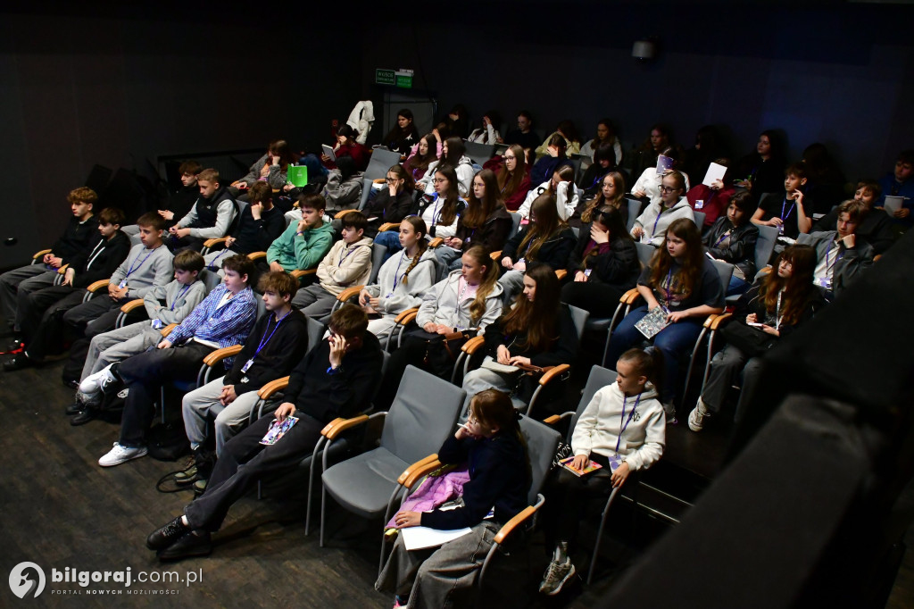 Wielka Powtórka w Biłgoraju: Ósmoklasiści walczą o punkty i wspierają kolegów
