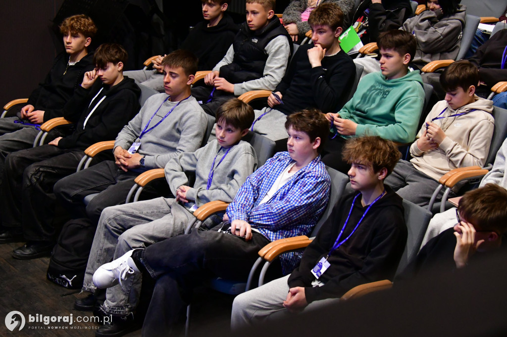 Wielka Powtórka w Biłgoraju: Ósmoklasiści walczą o punkty i wspierają kolegów