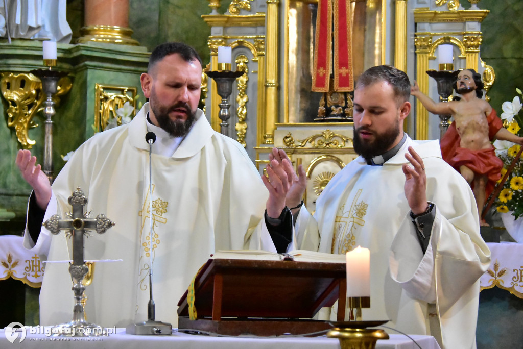 Modlitwa u grobu ks. Budzyńskiego: Relacja z dnia skupienia w Górecku Kościelnym