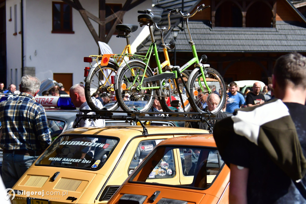 Miasteczko Kresowe wypełniło się legendami motoryzacji. Relacja z otwarcia sezonu