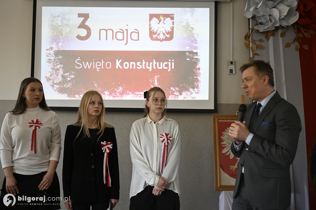 Uroczysta akademia 3 Maja w biłgorajskim ZSZiO