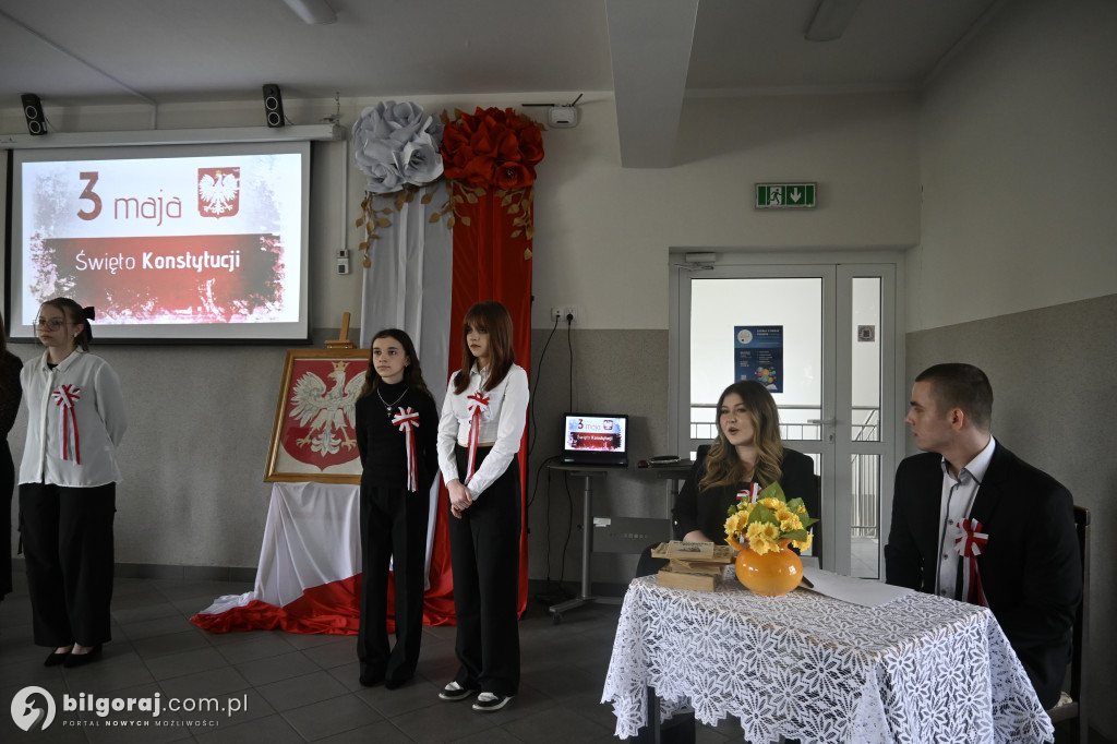 Uroczysta akademia 3 Maja w biłgorajskim ZSZiO
