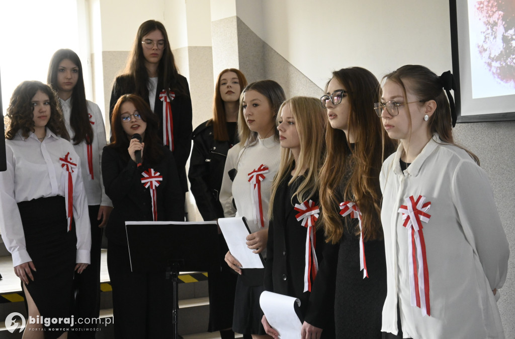 Uroczysta akademia 3 Maja w biłgorajskim ZSZiO