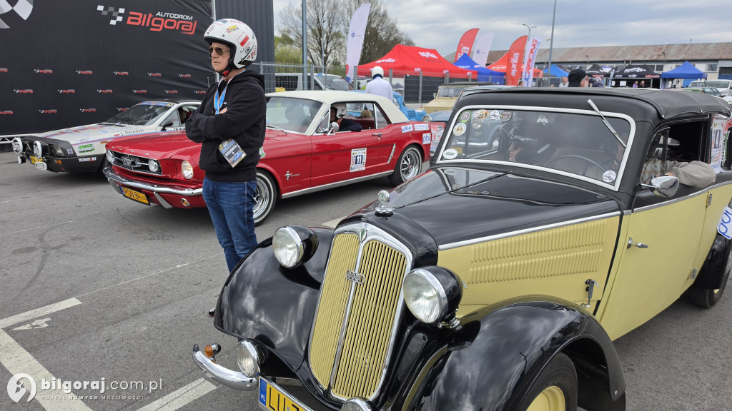 Z pasji do historii i ryczących silników
