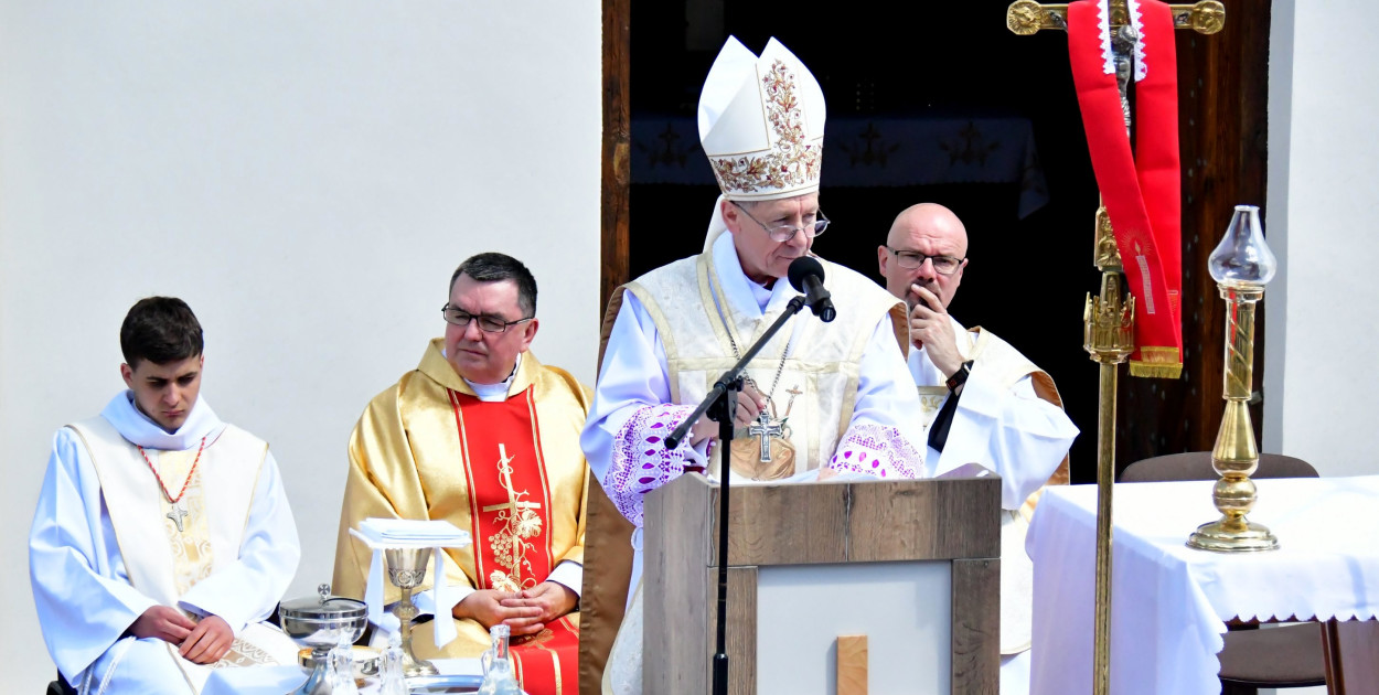 Biłgoraj. Msza święta przy kaplicy objawień