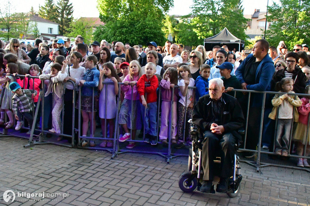 Biłgoraj. Koncert Arki Nowego na palcu BCK