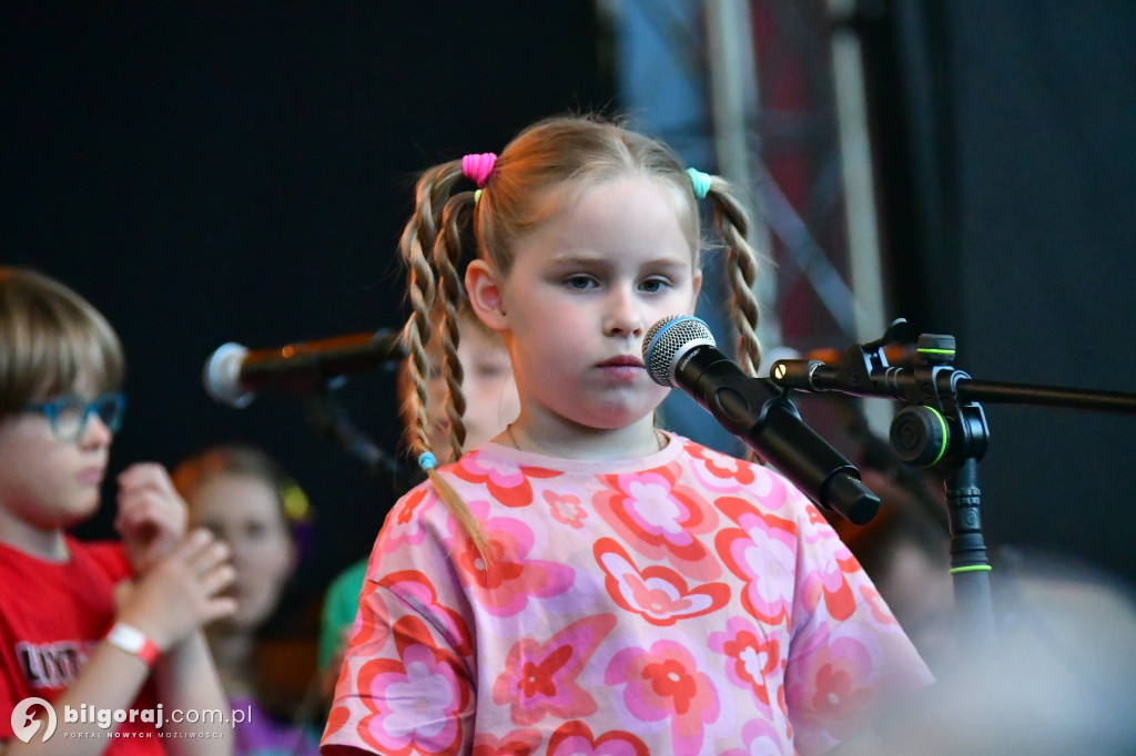 Biłgoraj. Koncert Arki Nowego na palcu BCK