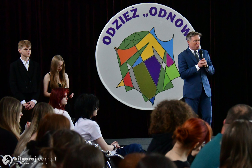Biłgoraj. Ogólnopolski konkurs modowy w ZSZiO