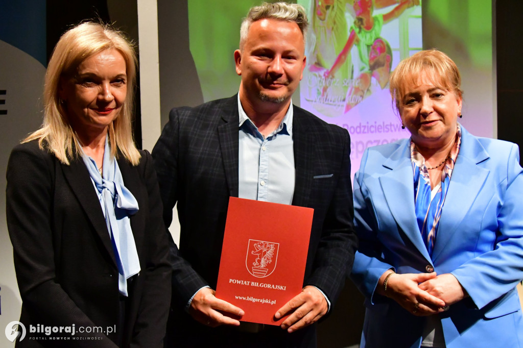 Powiat biłgorajski podziękował rodzicom zastępczym