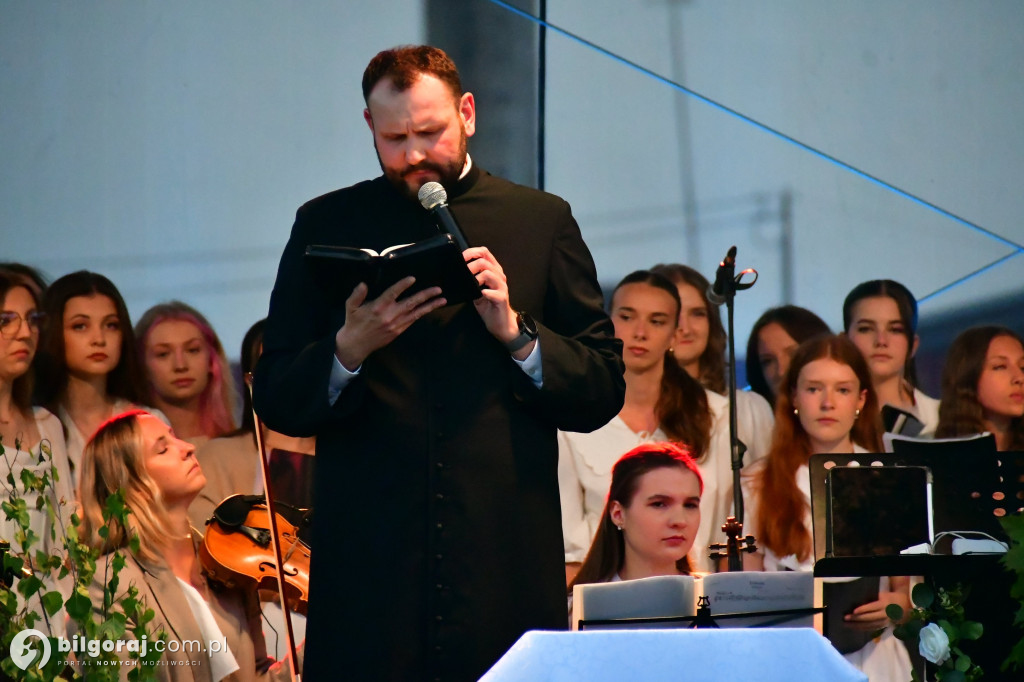 Księżpol. Wieczór uwielbienia w Boże Ciało