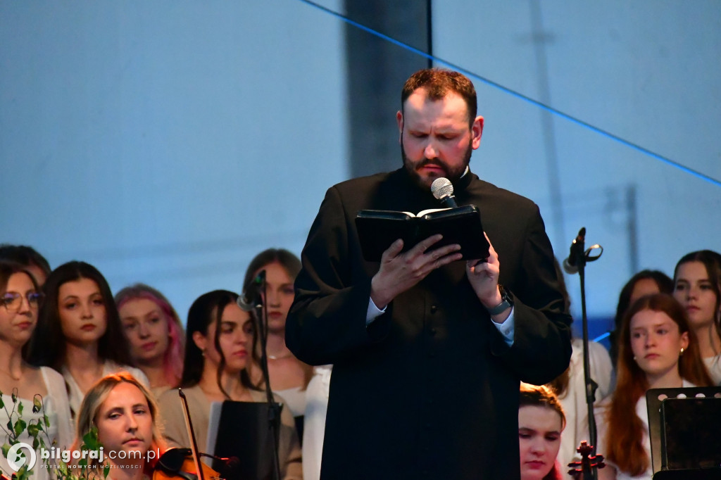 Księżpol. Wieczór uwielbienia w Boże Ciało