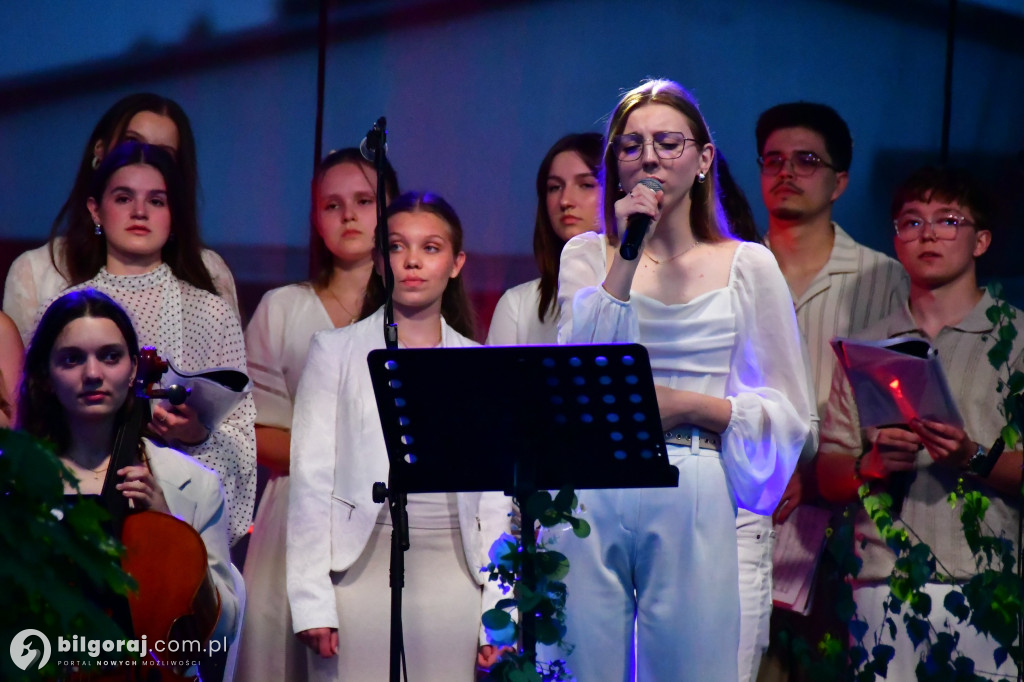 Księżpol. Wieczór uwielbienia w Boże Ciało