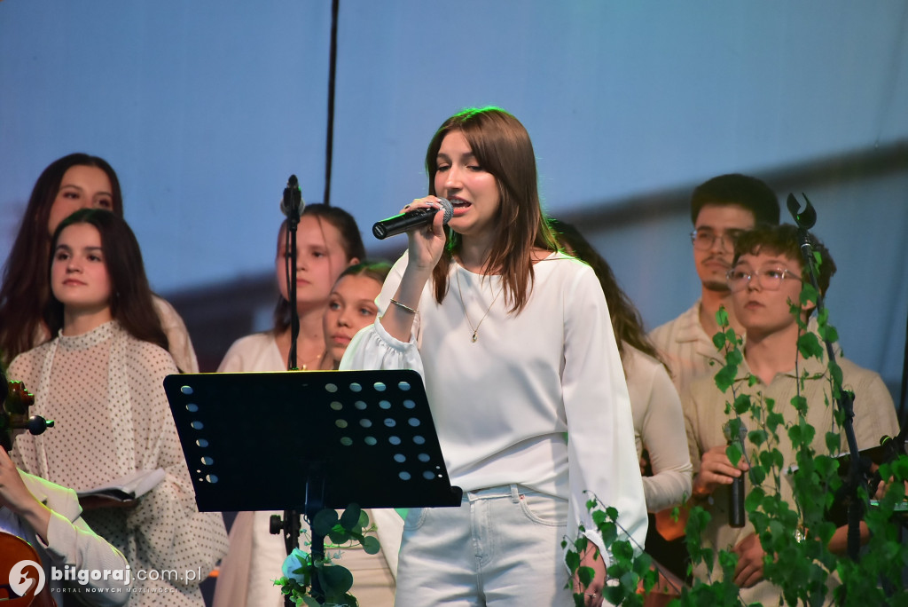 Księżpol. Wieczór uwielbienia w Boże Ciało