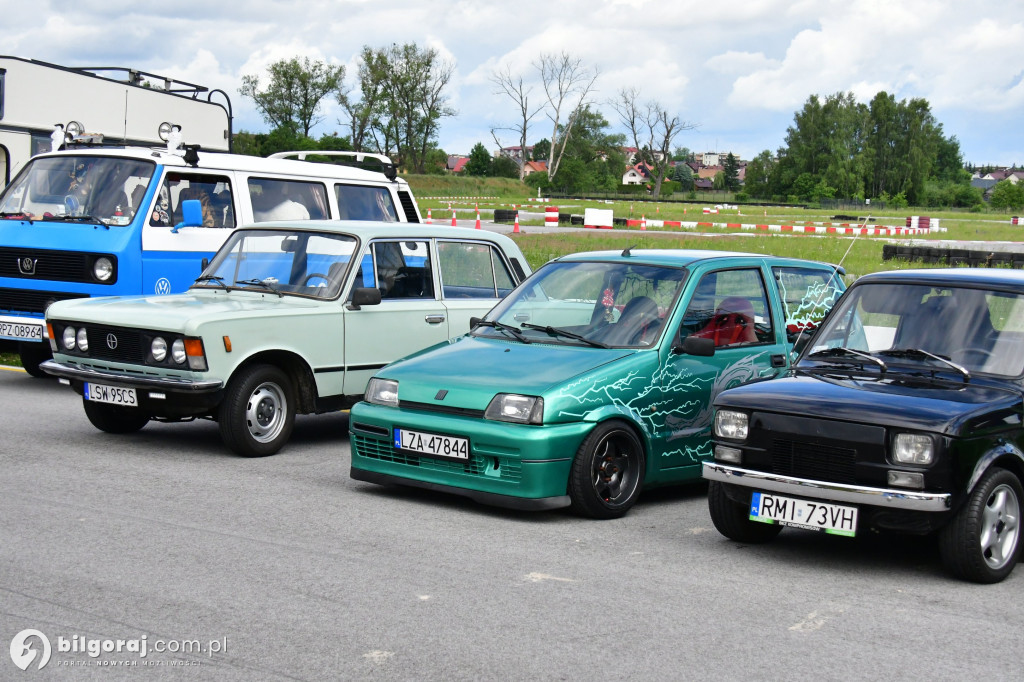 Zlot zabytkowych aut w Biłgoraju na Autodromie