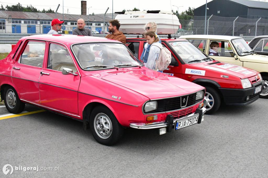 Zlot zabytkowych aut w Biłgoraju na Autodromie