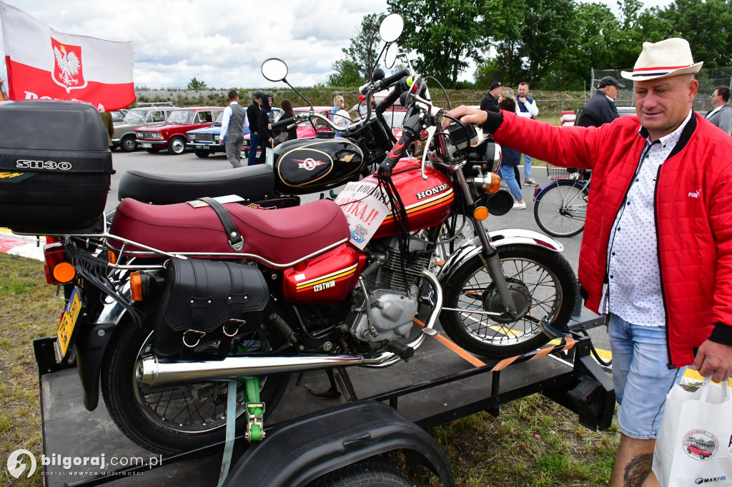 Zlot zabytkowych aut w Biłgoraju na Autodromie