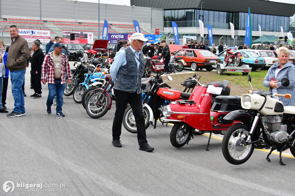 Zlot zabytkowych aut w Biłgoraju na Autodromie