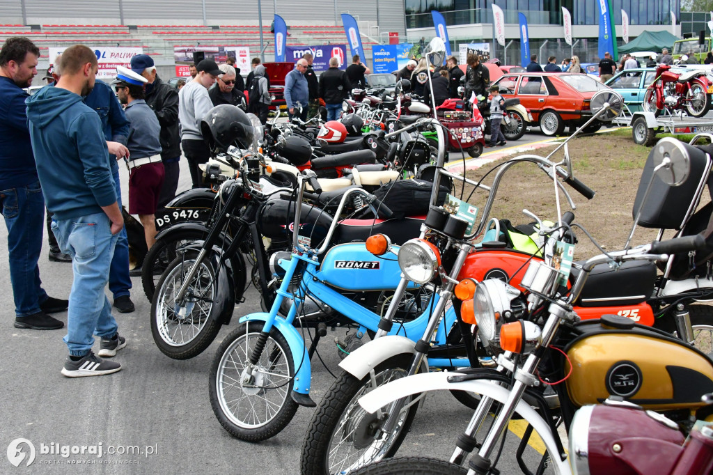 Zlot zabytkowych aut w Biłgoraju na Autodromie