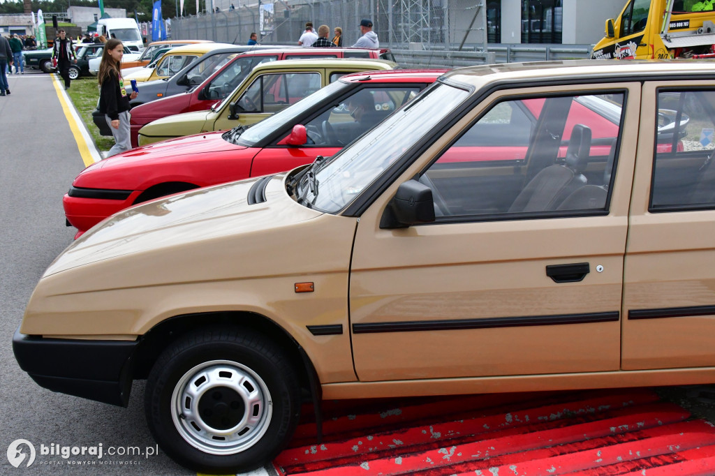 Zlot zabytkowych aut w Biłgoraju na Autodromie