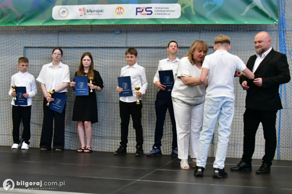 Powiat biłgorajski nagrodził młodych sportowców