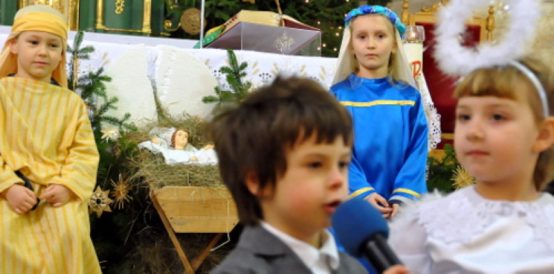 Jasełka przedszkolaków, czyli Pan Jezus przychodzi do wszstkich (FOTO)