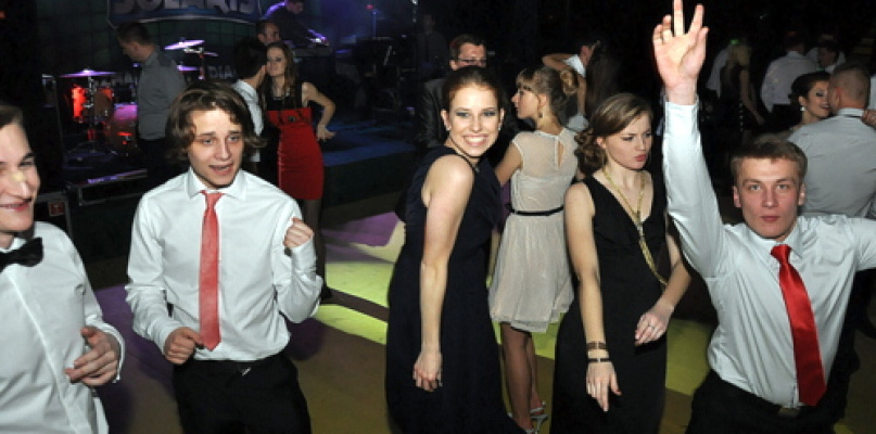 Studniówka w ONZ-cie (FOTO, VIDEO)