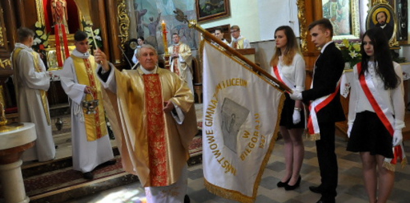 Replika sztandaru dla ZSO w Biłgoraju (FOTO)