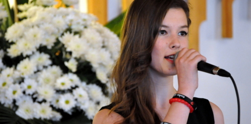 Maryjne śpiewanie w Gromadzie (FOTO, WYNIKI)