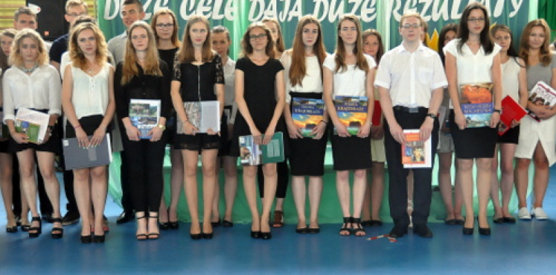 Żegnaj szkoło, czas wakacji! (FOTO)