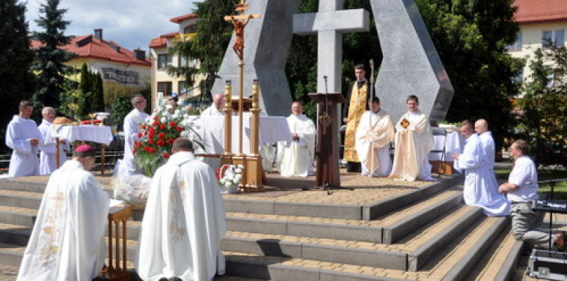 Powiatowe obchody 1050. rocznicy chrztu Polski (FOTO, VIDEO)