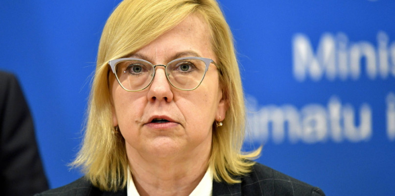 Zakaz sprzedaży aut spalinowych od 2035 r. nie do przyjęcia dla Polski