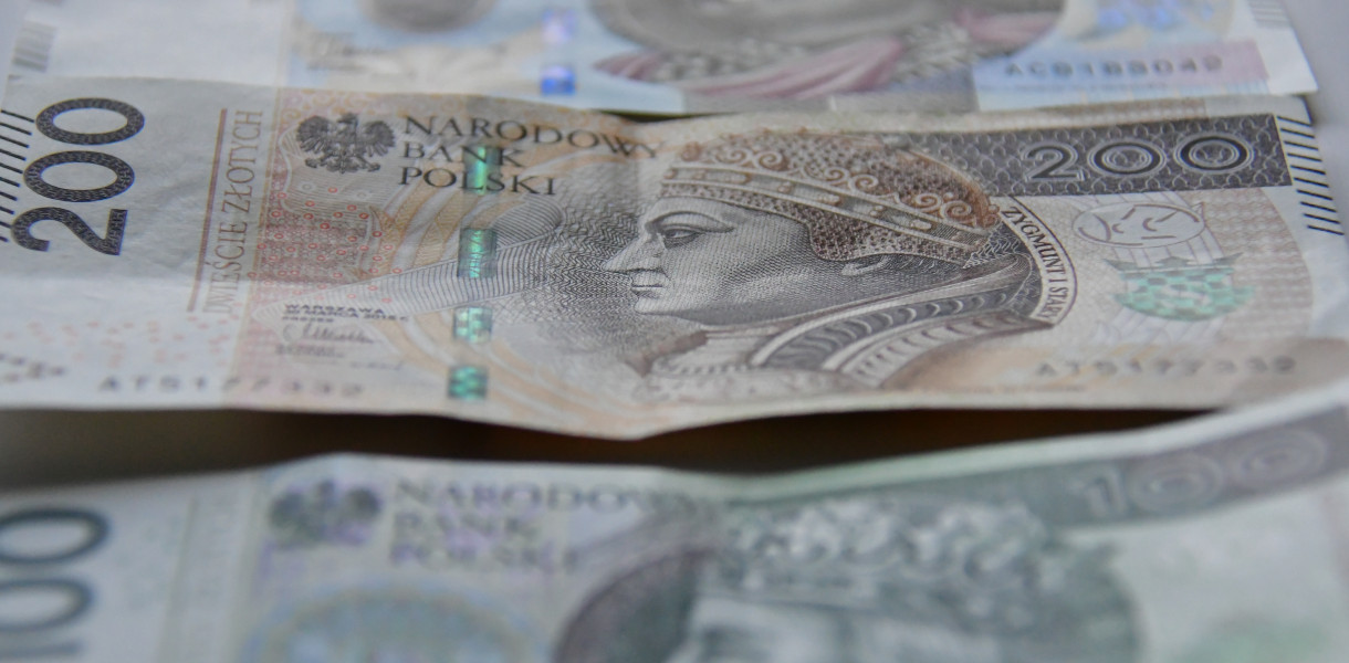 Biłgoraj. Rozdają pieniądze. Jednorazowo 1 500 zł