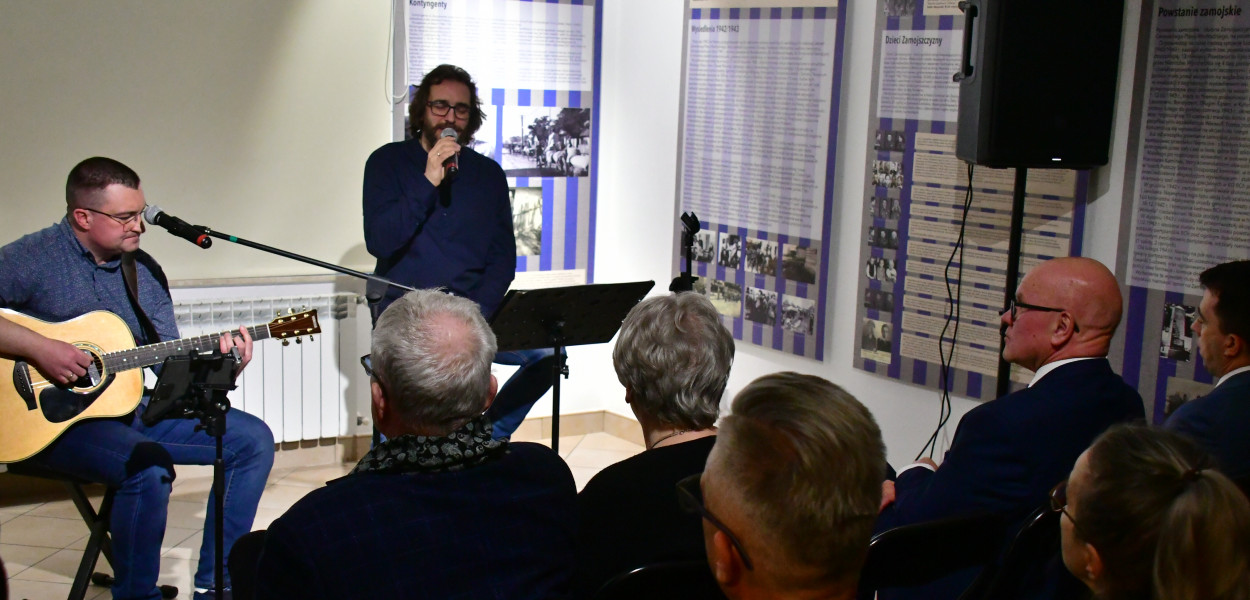 Usiądźmy przed drogą - koncer Adama Szabata