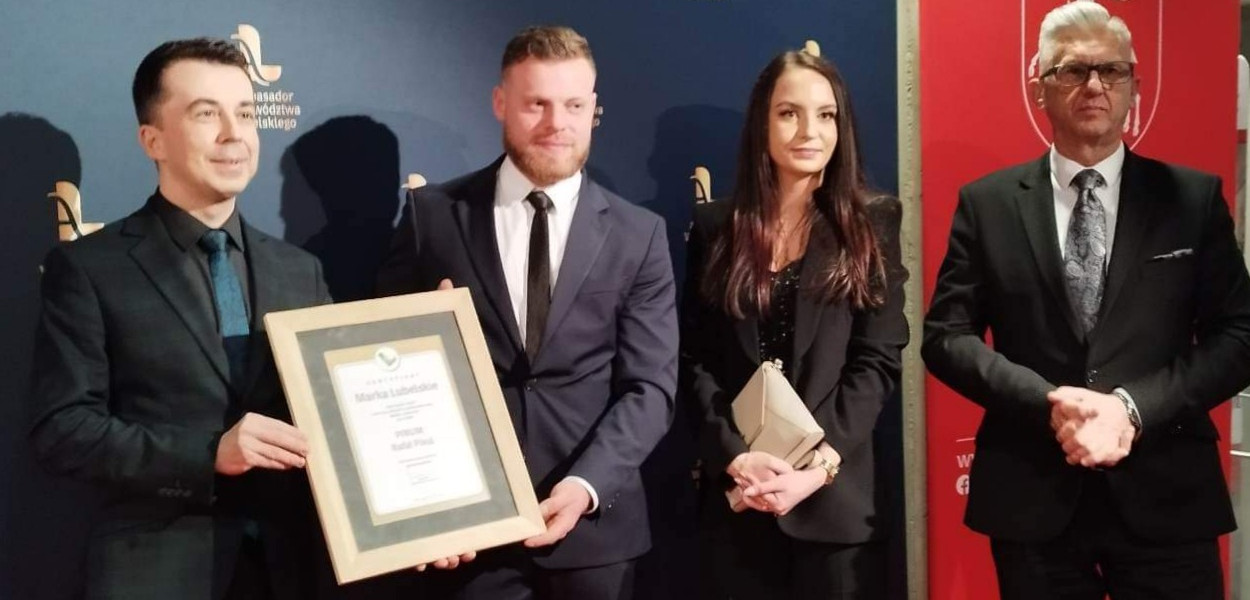 Starosta Andrzej Szarlip, dyrektor generalny Wojciech Kobel, członek Zarządu Powiatu Andrzej Łagożny