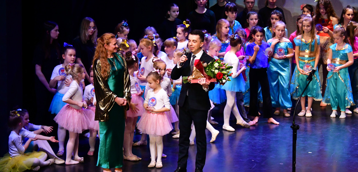 Biłgoraj. Niezwykły koncert na 30-lecie Grupy Tańca Współczesnego"ADA"