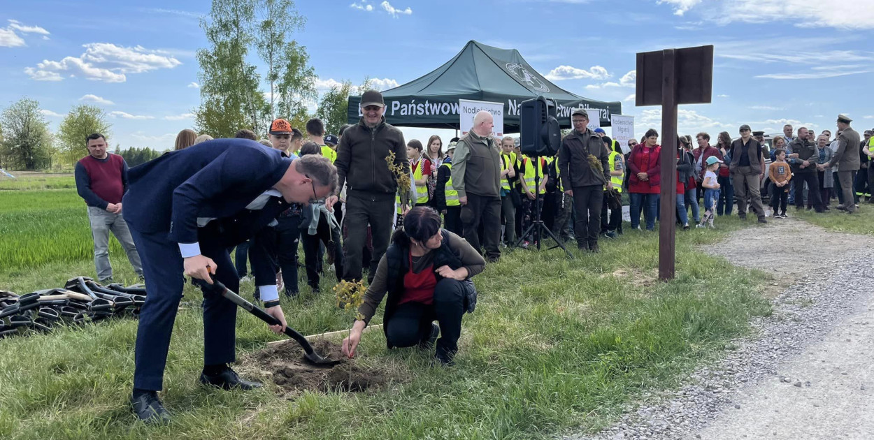 Aleja Dębowa im. Jana Pawła II oficjalnie otwarta