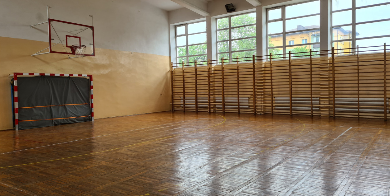 Miasto chce wyremontować halę w "Trójce"