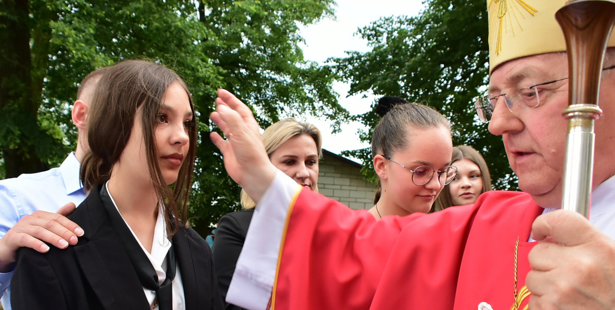 Bierzmowanie w sanktuarium św. Marii Magdaleny w Biłgoraju