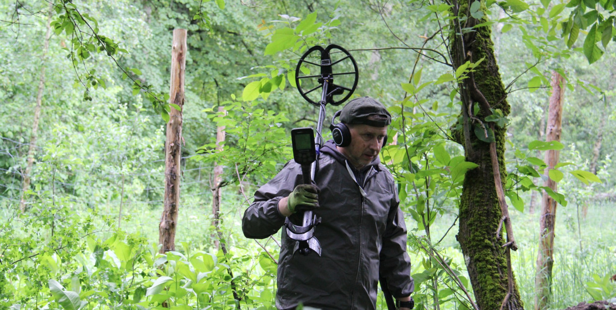 Kolejny etap poszukiwań sztandaru w Nadleśnictwie Józefów (FOTO)