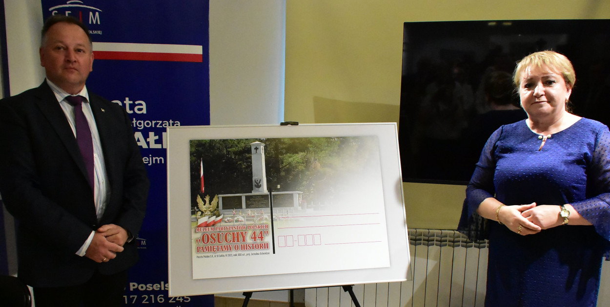 Okolicznościowa kartka Poczty Polskiej upamiętnia bitwę pod Osuchami (FOTO)