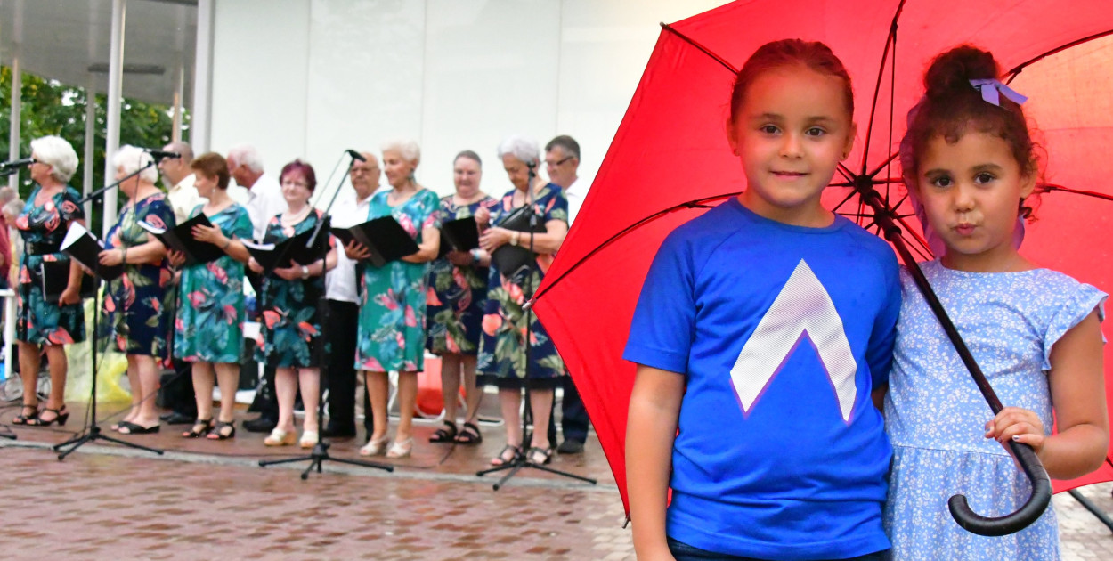 Seniorzy znów ożywili centrum Biłgoraja (FOTO, VIDEO)